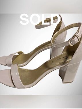 Bandolino Armory Block Heel Dress Sandals Size 8M